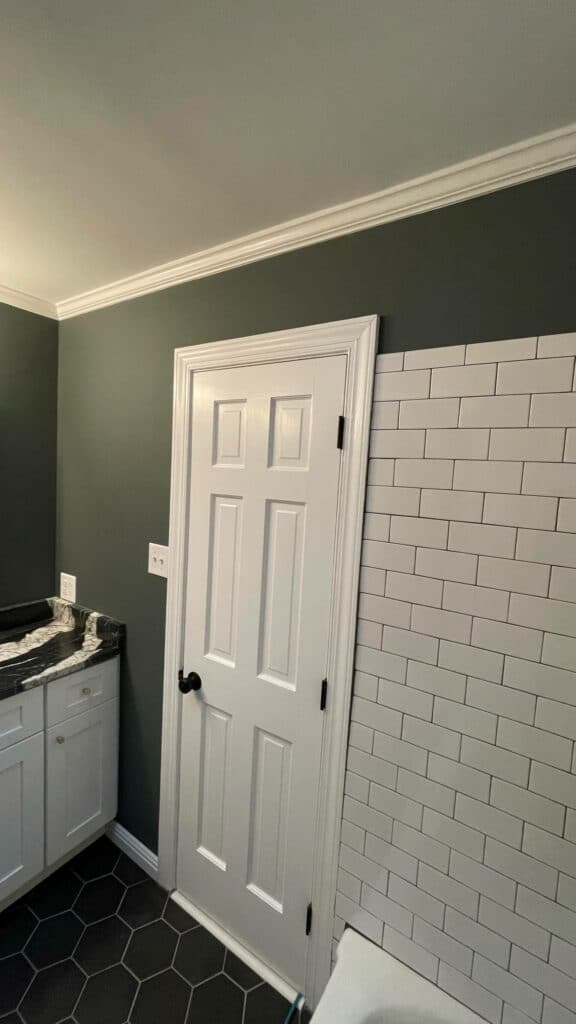 modern subway tiles with wall painted Homburg Gray SW 7622