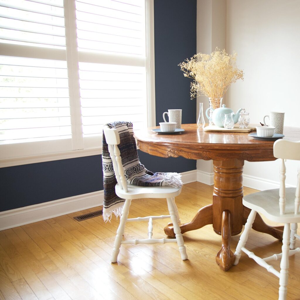 blue accent wall in dining room
